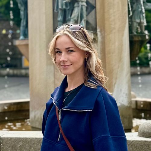 Elena Graves, BS, LVT